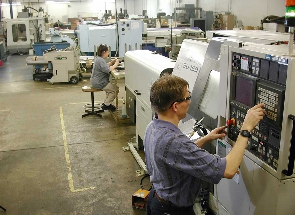 Top Five Benefits of Using a Custom Machine Shop